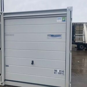 10' storage container with sectional door