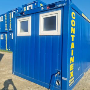 20' portable cabin with sanitation unit